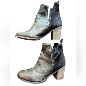 Diba True Later On pull on heeled booties in black and gold size 10.